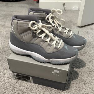 Jordan 11 Retro in Gray and White